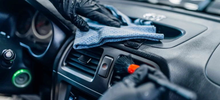 دیتیلینگ خودرو