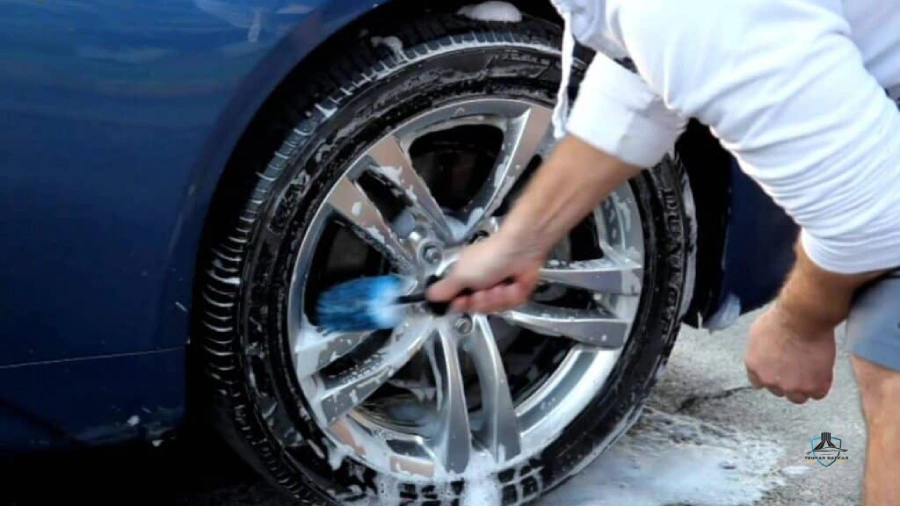 شستشوی کامل رینگ، لاستیک و گلگیرهای داخلی