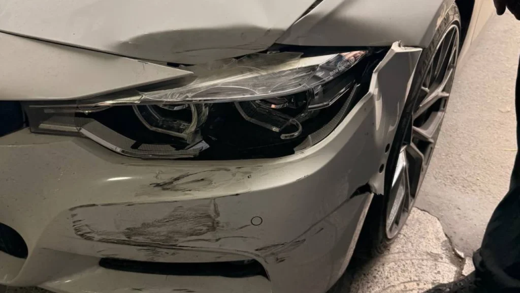 صافکاری بدون رنگ BMW سپر و کاپوت قبل